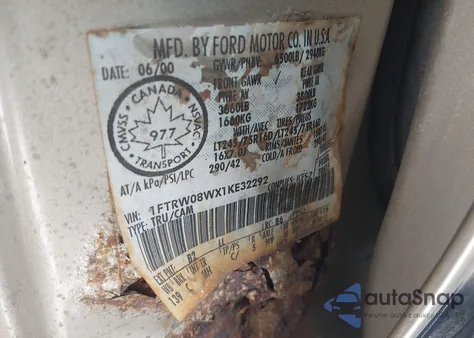 2001 Ford F-150 King Ranch Edition/Lariat/Xlt from USA, damaged, VIN 1FTRW08WX1KE32292